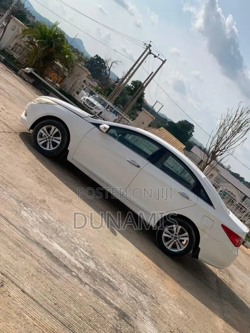 Hyundai Sonata 2012 White