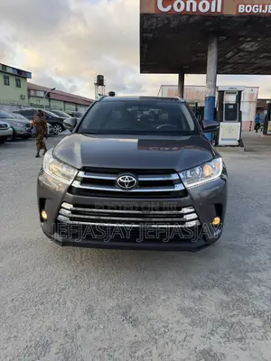 Toyota Highlander Limited Platinum 4dr SUV AWD (3.5L 6cyl 6A) 2014 Gray