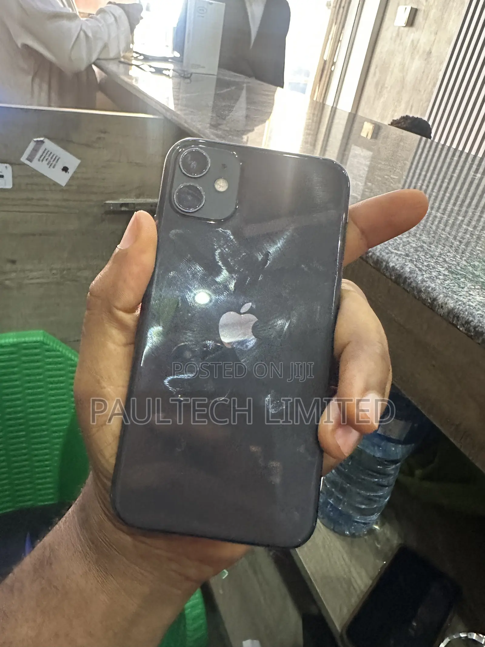 Apple iPhone 11 64 GB Black
