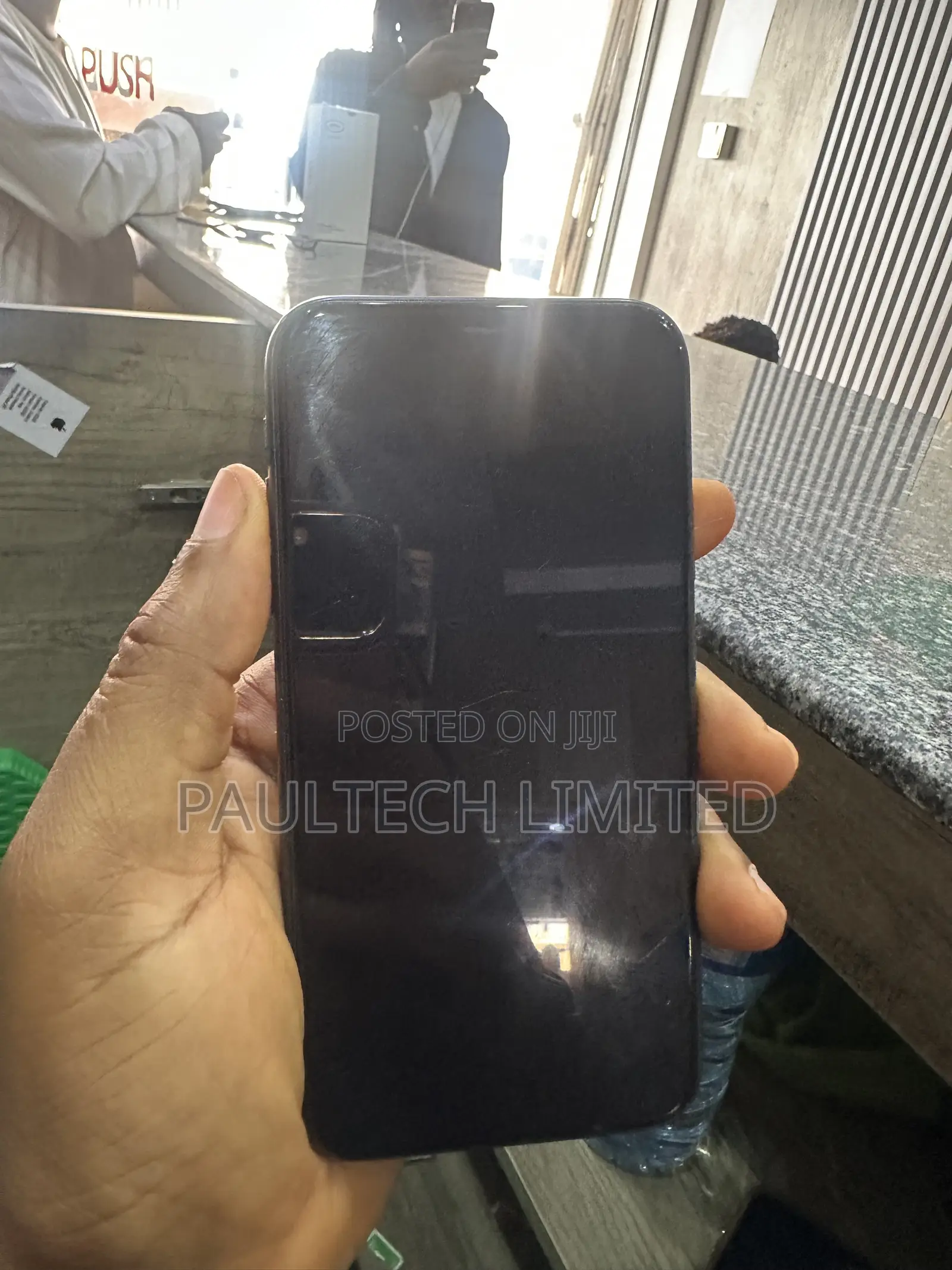 Apple iPhone 11 64 GB Black