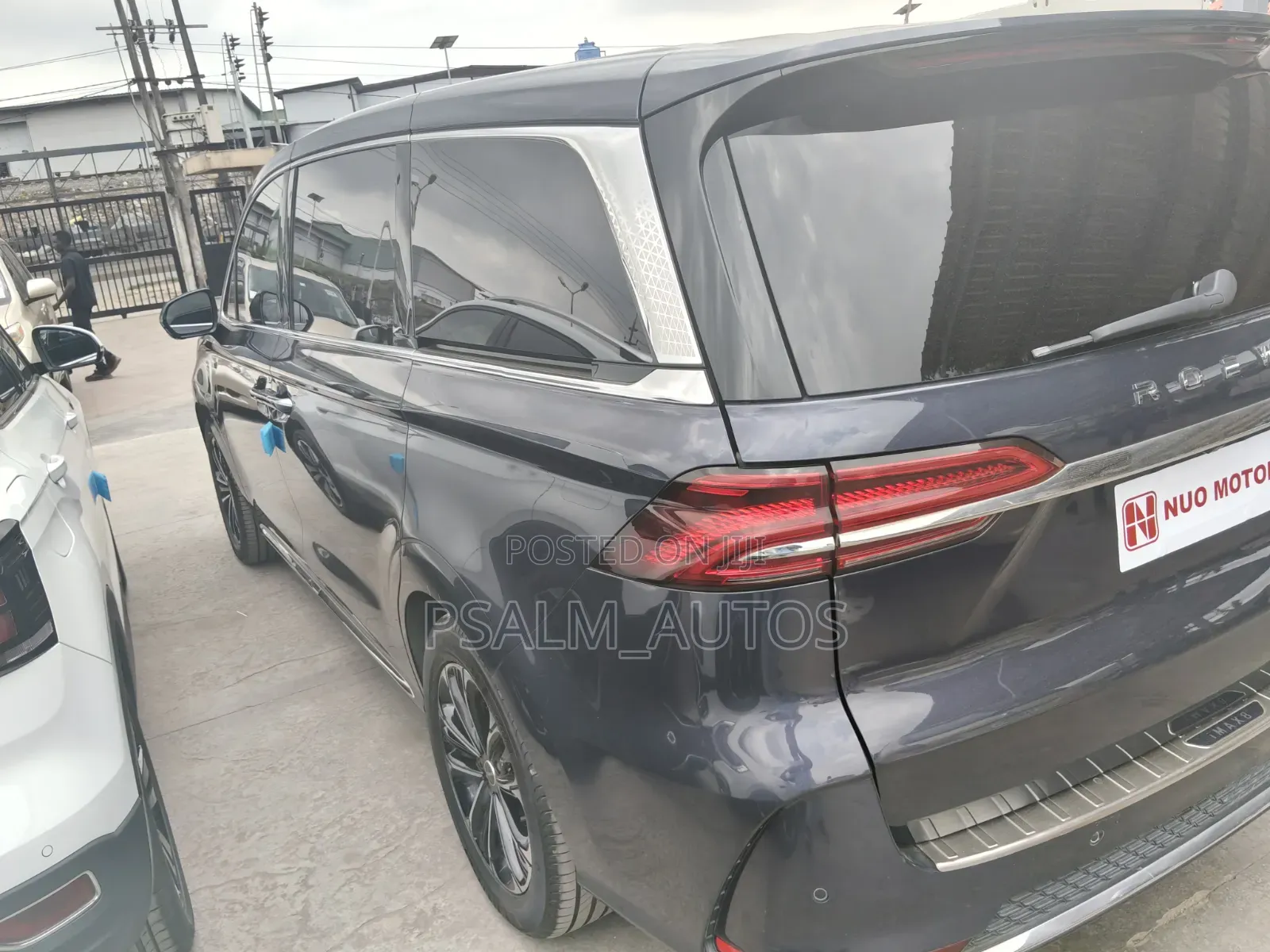 Roewe iMAX8 2020 Blue