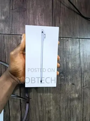 New Apple iPhone Air 256 GB Blue