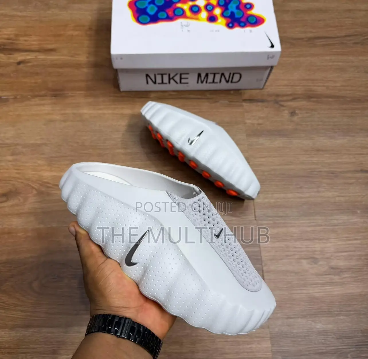 Nike Mind 001