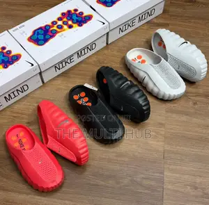 Nike Mind 001
