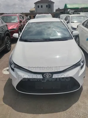 Toyota Corolla 2018 White
