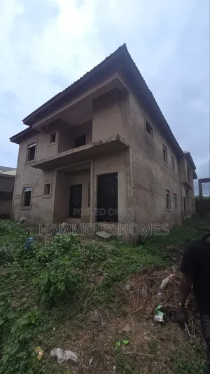 12bdrm Block of Flats in Ojoo for sale