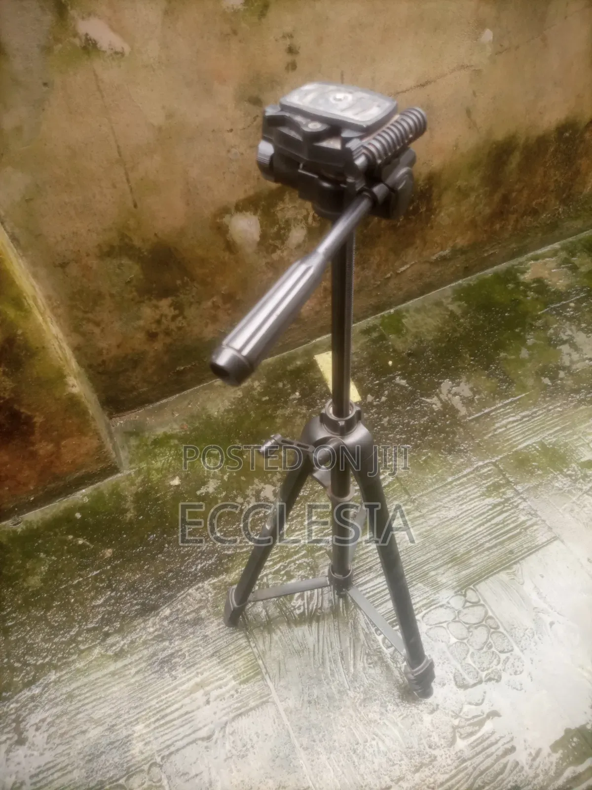 Tripod Stand