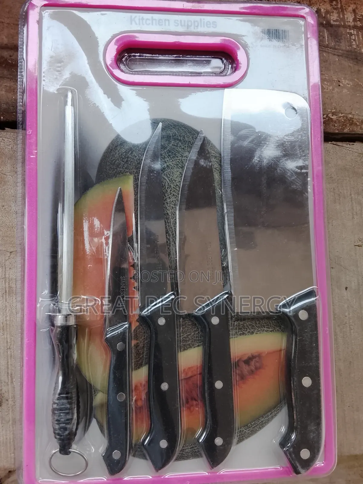 Chopping Board Set With Knives and Knife Sharpener