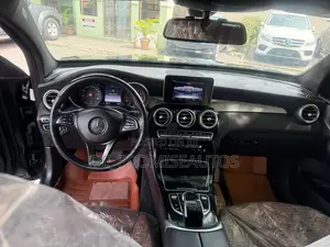 Mercedes-Benz GLC-Class 2017 Black