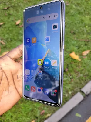 Infinix Hot 30 Play 128 GB Blue