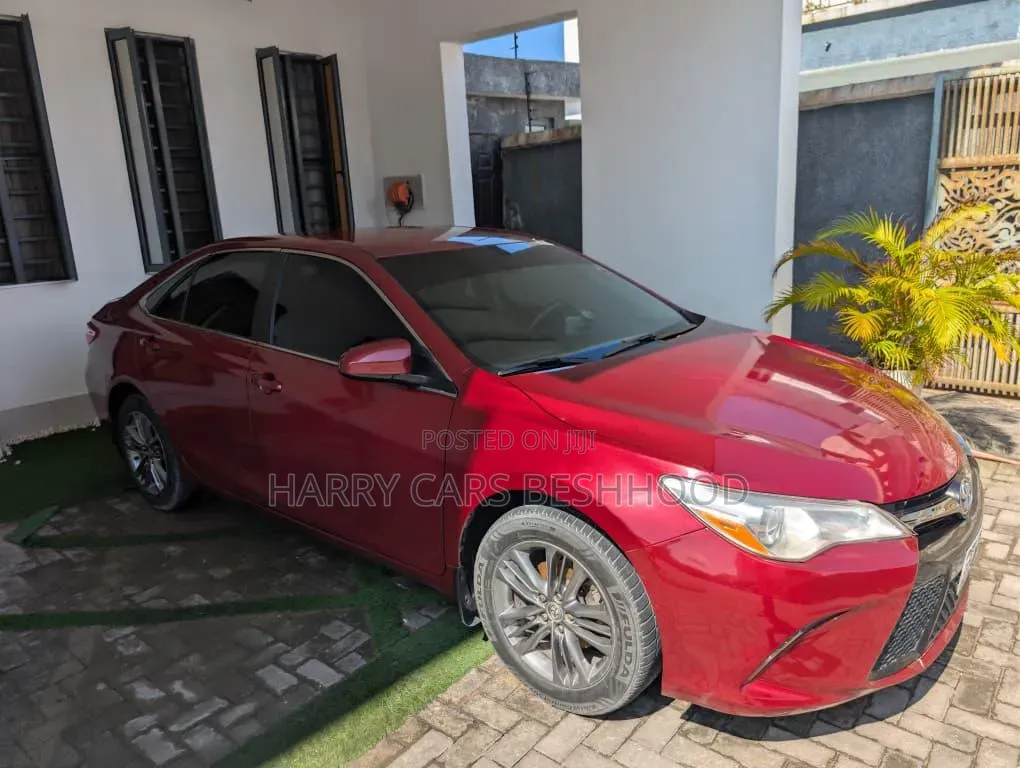 Toyota Corolla 2015 Red