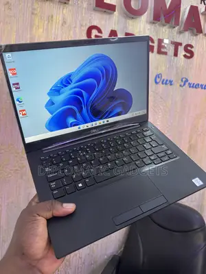 Laptop Dell Latitude 7390 8GB Intel Core i5 SSD 256GB