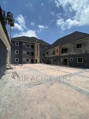 1bdrm Block of Flats in Jephta School Port, Obio-Akpor for rent