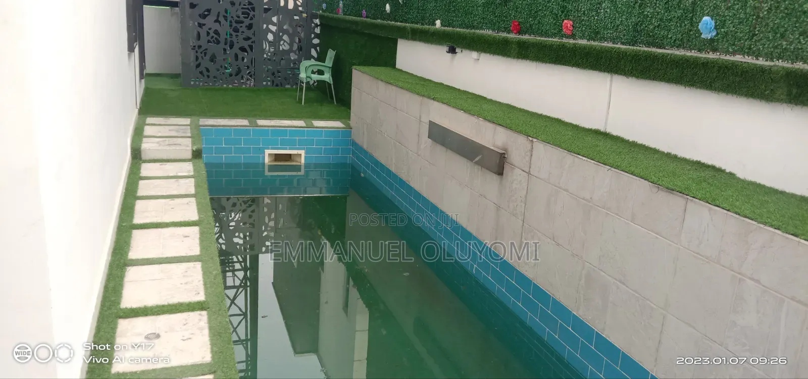 Swimming Pool Cleaning Services