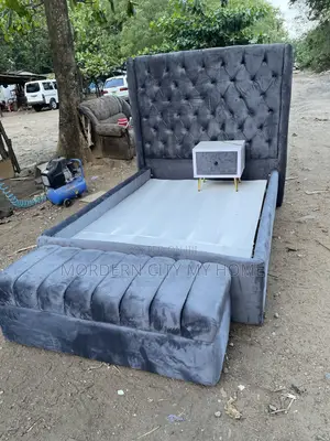 Bedframe With Bedside and Urtomah