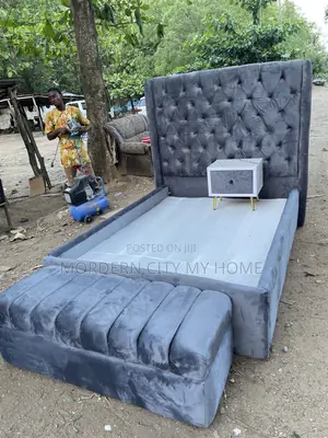 Bedframe With Bedside and Urtomah