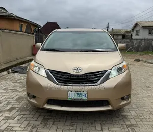 Toyota Sienna XLE 7 Passenger 2012 Gold