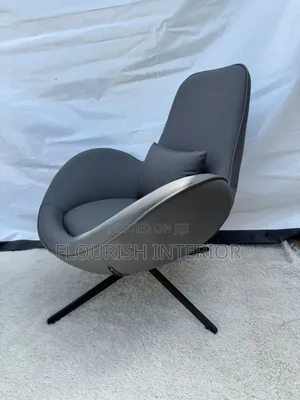 Imported Quality Classic Relaxation Rotating Chair.