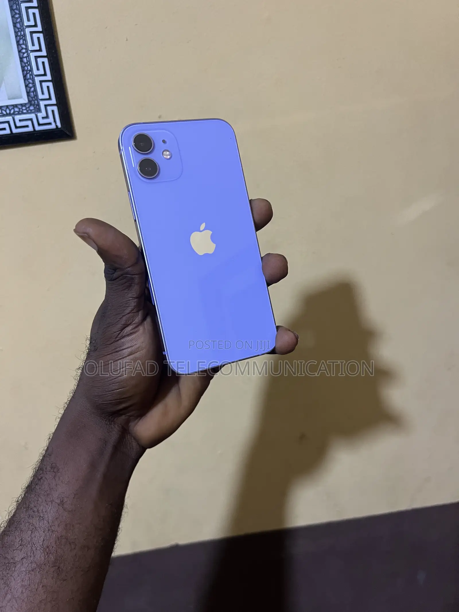 Apple iPhone 12 64 GB