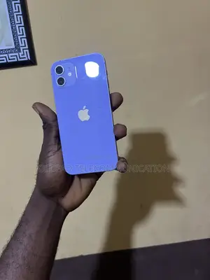 Apple iPhone 12 64 GB
