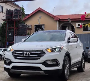 Hyundai Santa Fe Limited Ultimate AWD 2017 White