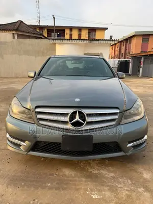 Mercedes-Benz C300 Sport 4Matic Sedan AWD (3.0L 6cyl 7A) 2012 Gray
