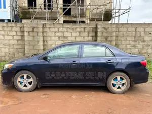 Toyota Corolla 2011 Blue