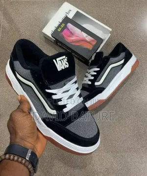 Premium Men’s & Women’s Shoes for Sale – Affordable Prices | BIG RIC