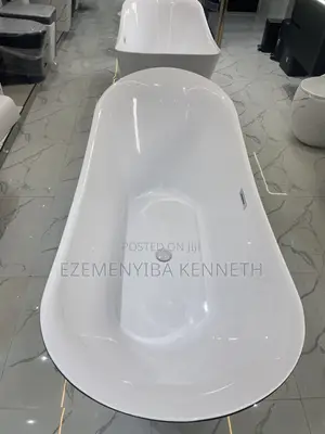 White Bathtubs