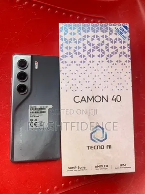 New Tecno Camon 40 128 GB Silver