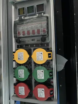 6-Way Power Distribution Box