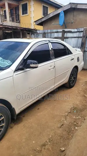 Toyota Camry 2005 White