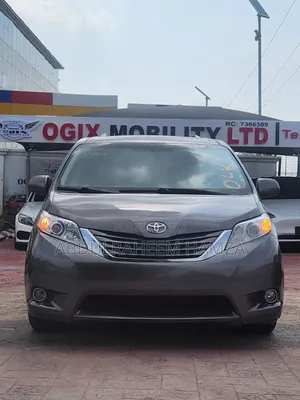 Toyota Sienna 2014 Gray