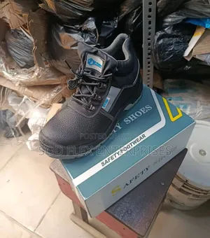 F-Valid Safety and Durable Safety Boot 🥾