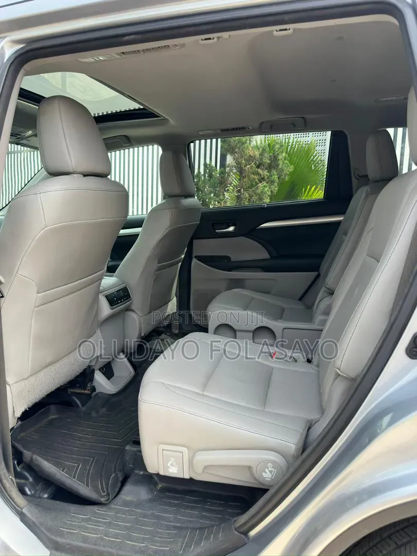 Toyota Highlander 2015 Silver
