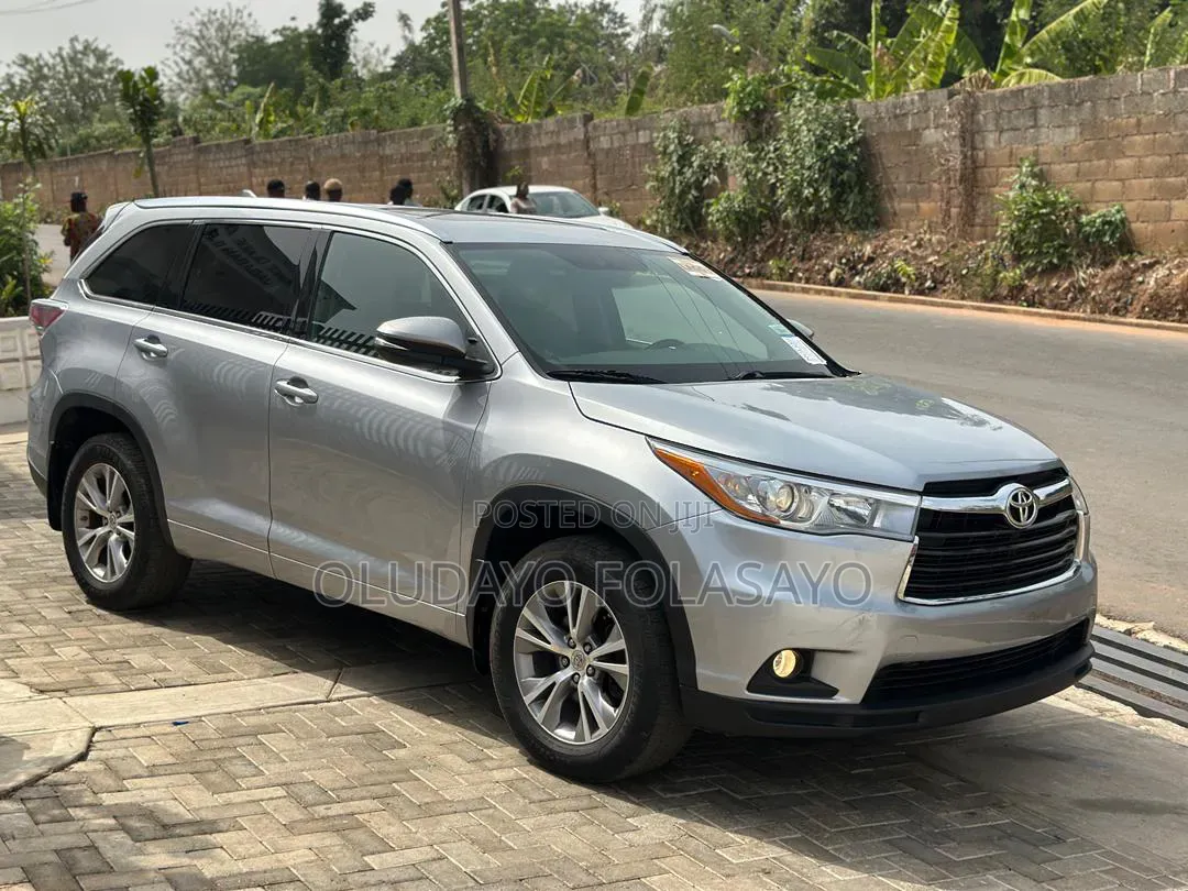 Toyota Highlander 2015 Silver