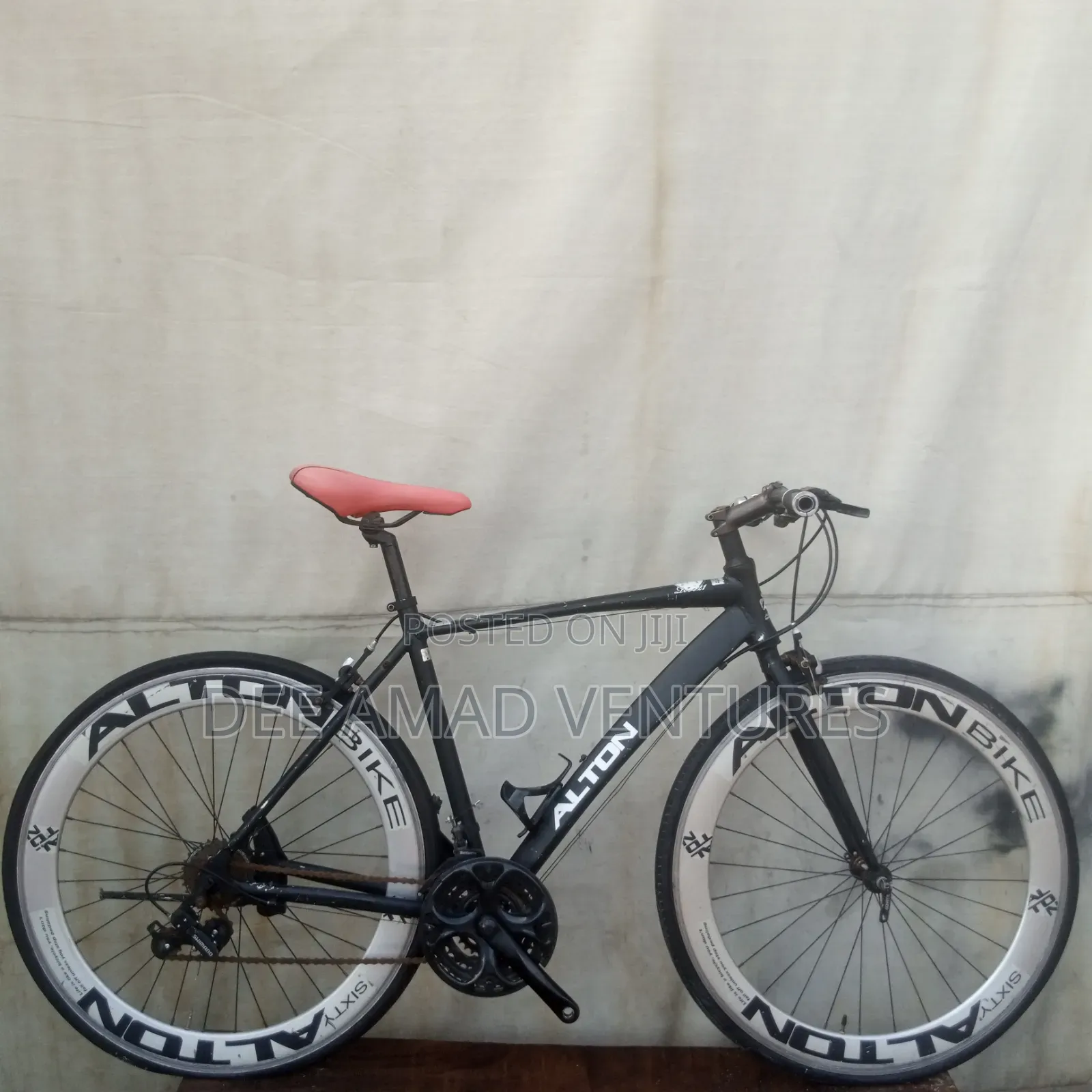 Black Alton Road Bicycle
