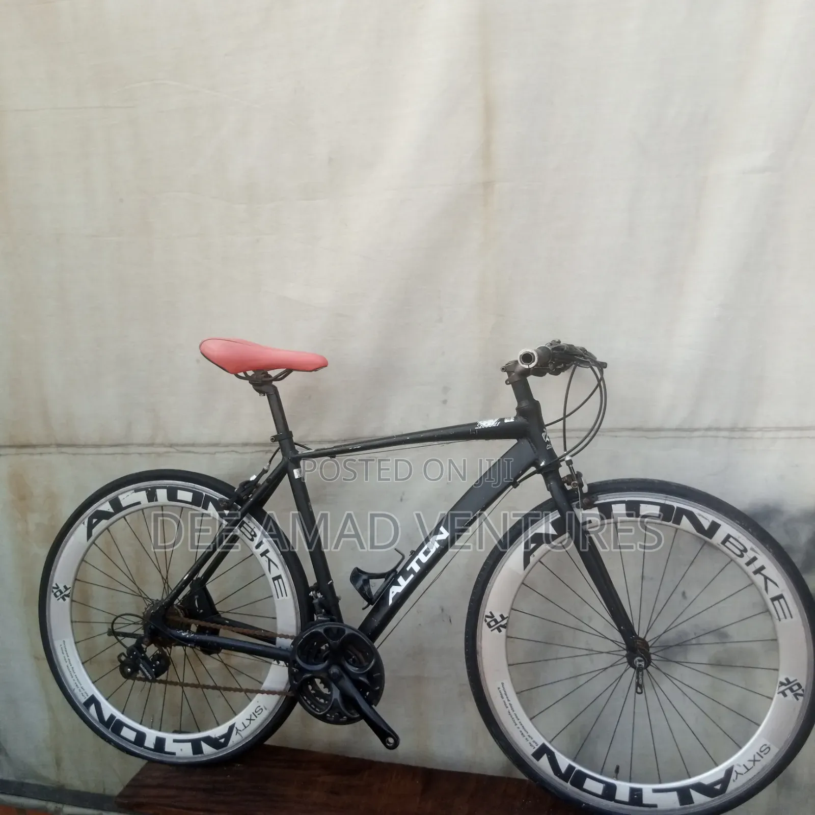 Black Alton Road Bicycle