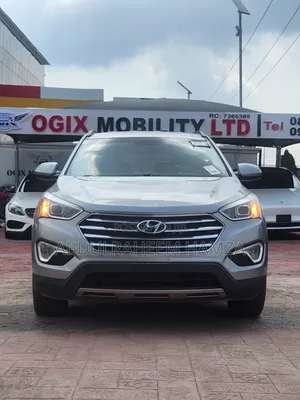 Hyundai Santa Fe 2016 Gray