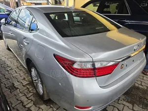 Lexus ES 350 FWD 2013 Silver