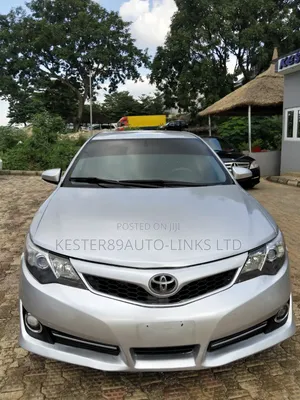 Toyota Camry 2014 Silver