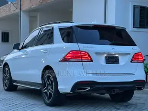 Mercedes-Benz GLE-Class 2018 White