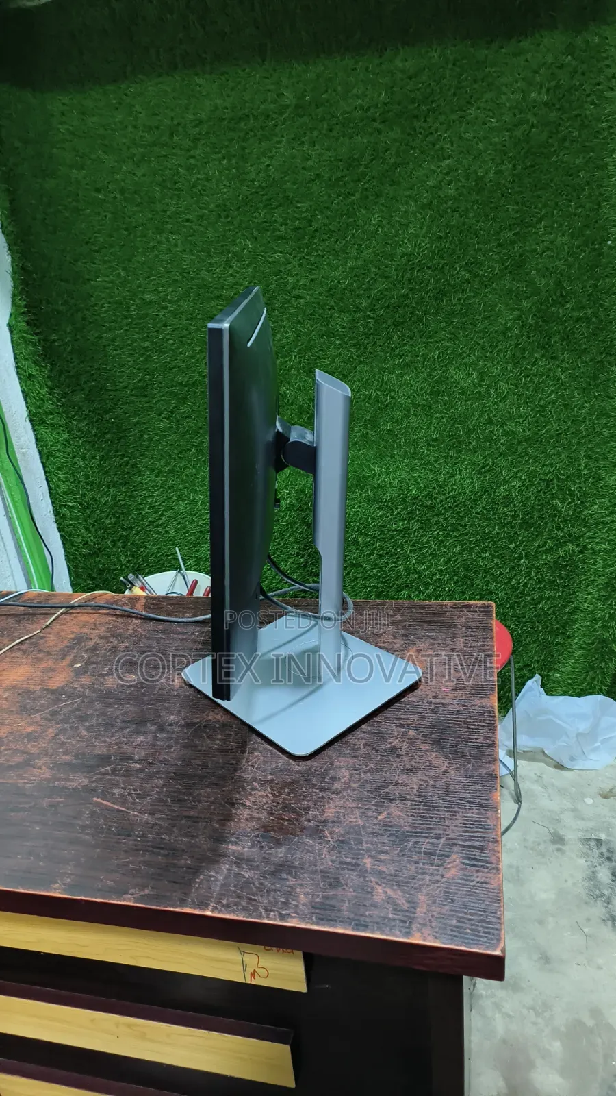 24 Inches Dell Ultrasharp Frameless Hdmi 1080p