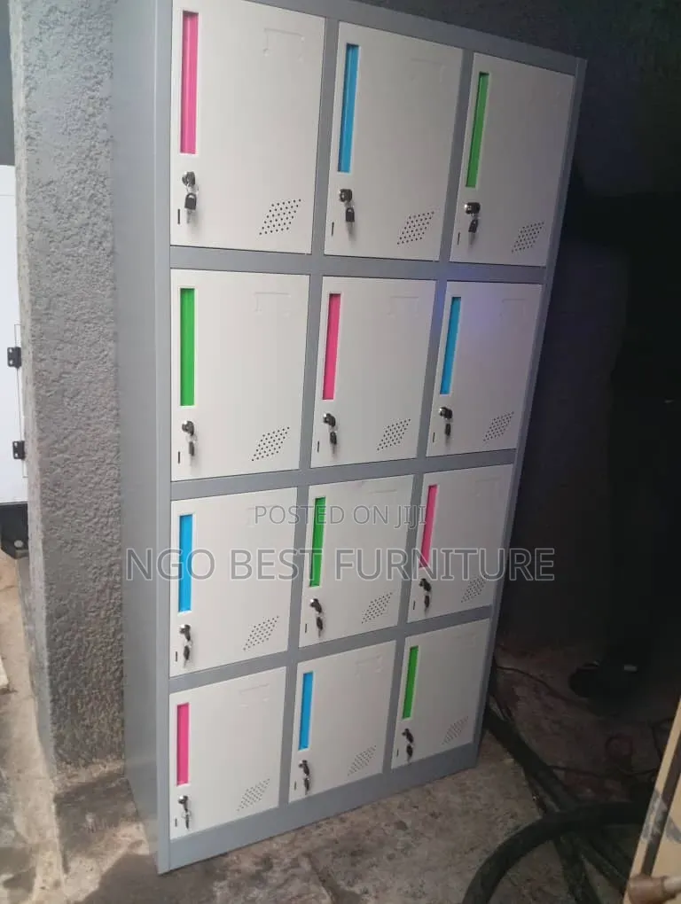 12 Doors Workers Lockers