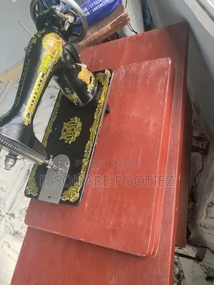 Manual Sewing Machine