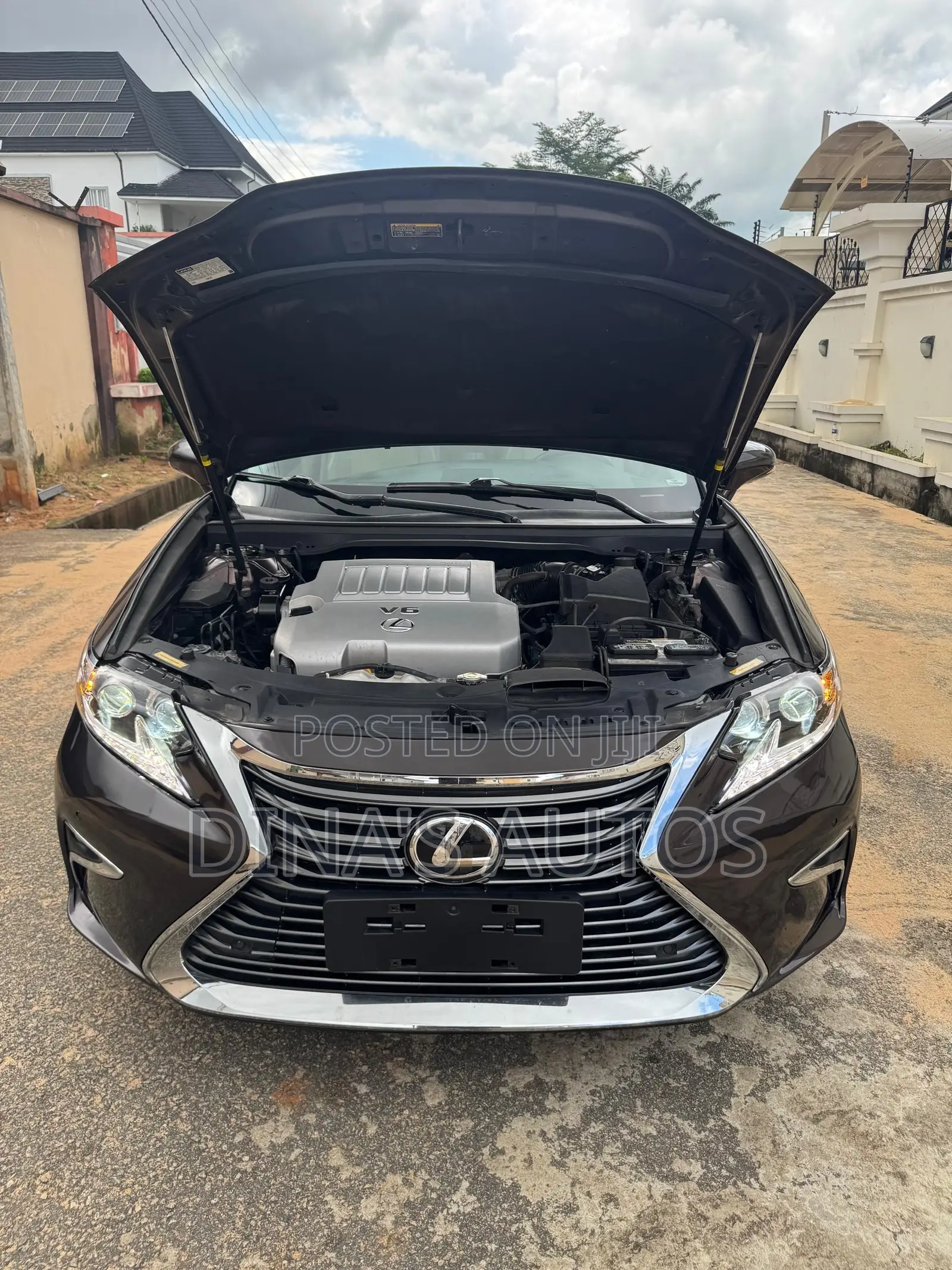 Lexus ES 2014 Brown