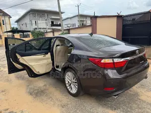 Lexus ES 2014 Brown