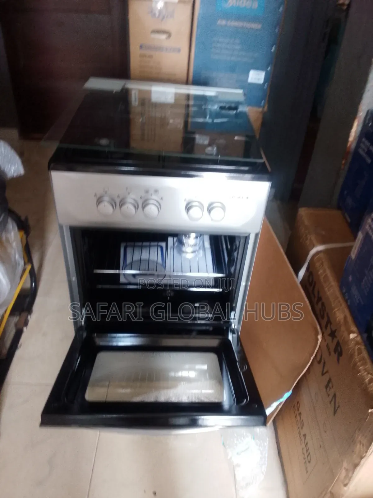 Good Quality Maxi 4b Gas Cooker Black Color