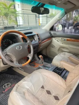 Lexus GX 2025 Gold
