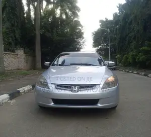 Honda Accord 2004 Silver
